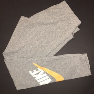 Nike leggings